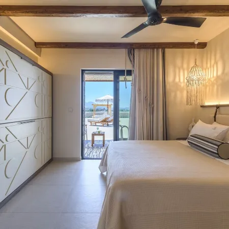 Zefyria Luxury Suites