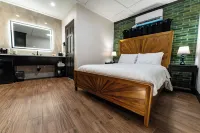 Shamrock Court Motel - 2-Star