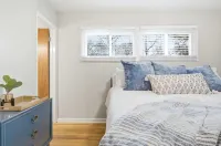 Modern Home Sleeps 6 Near Downtown Mizzou - Homestays