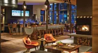 Topnotch Resort - bar