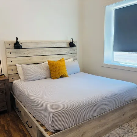 Walk to Main Street! Luxury Condo with Hot Tubs Near Arches, Sleeps 10