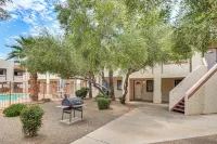 Work, Hike & Swim: Central Tucson Condo w/ Pool - Condos