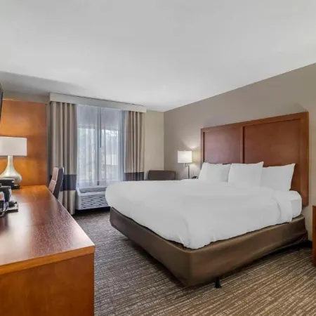 Comfort Inn & Suites