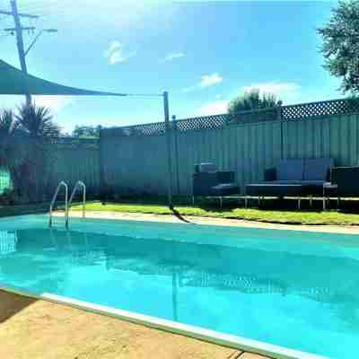 Bradman Motor Inn Fitness & Recreational Facilities