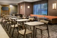 SpringHill Suites State College - Pools