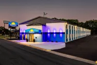 Days Inn by Wyndham la Crosse - Pet friendly