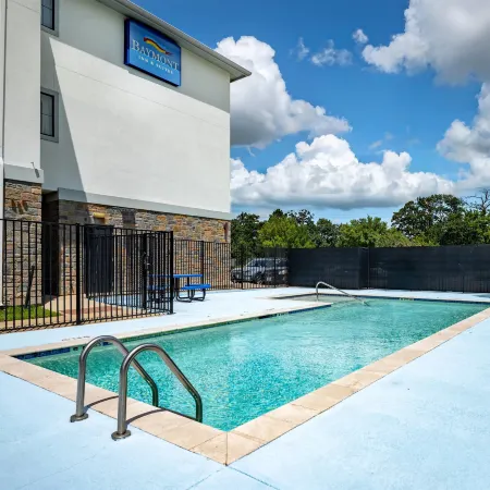 Baymont by Wyndham College Station