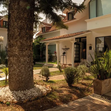 Casa Bonita Hotel & Luxury Residence