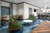 Fairfield by Marriott Inn & Suites Jefferson City - ที่มีที่จอดรถ