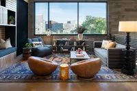 Moxy Fayetteville - Hot Tub