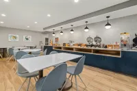 密爾沃基布魯克菲爾德萬豪TownePlace酒店 - 早餐
