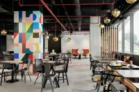Moxy Alfragide Lisboa - breakfast