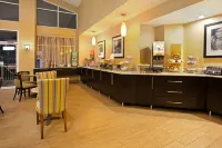 Hampton Inn & Suites Cleveland/Independence - breakfast