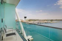 W Abu Dhabi - Yas Island - Rooftop Pools