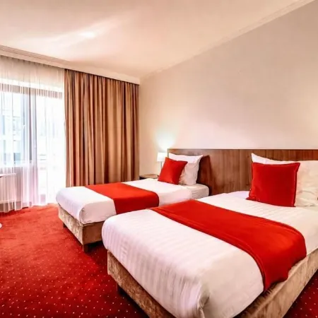 Redberry Hotel - Düsseldorf - Neuss