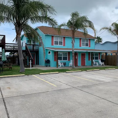 Candlelight Cottages by the Beach - Beach