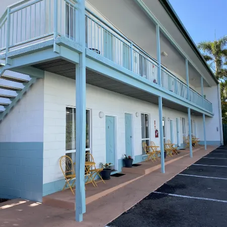 Central Point Motel
