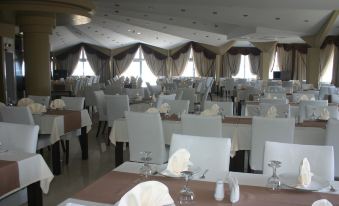 Grand Ahos Hotel & Spa