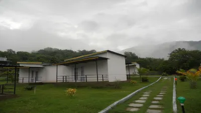 Mountain View Resorts Hotel dekat Borra Caves