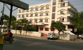 Hotel Chanakya