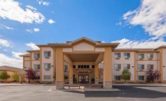 Best Western Plus Fossil Country Inn  Suites