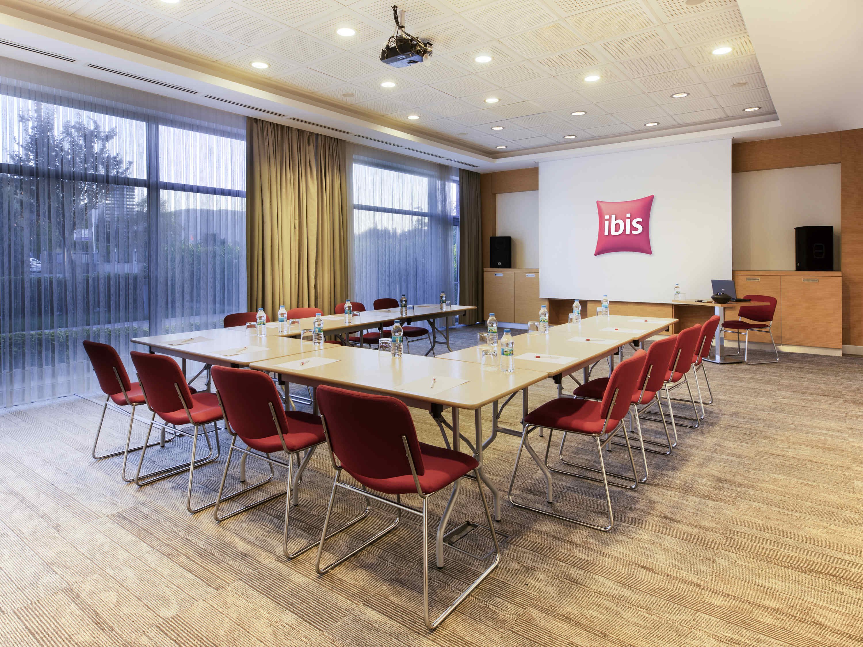 Ibis Bursa