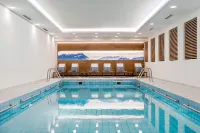 Bauer Hotel Und Restaurant - مسبح