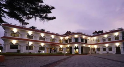 Hotel Aramana Hotels near Thiruvithuvakodu Divyadesam, Malai Nadu Divyadesam, Anju Murthy Kovil Uyyavantha Perumal Temple