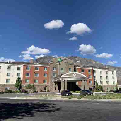 Holiday Inn Express & Suites Springville-South Provo Area Hotel Exterior