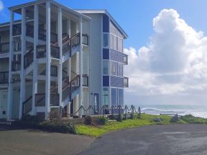 The Oceanfront Inn