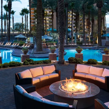 Hilton Grand Vacations Club on The Las Vegas Strip Hotels near Count's Kustoms