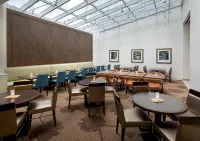 Hilton Garden Inn Chicago Downtown Riverwalk Hotels in Chicago