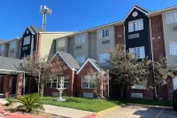 Super 8 by Wyndham San Antonio Downtown NE Hotels near Splashtown San Antonio