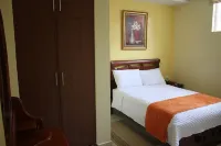 卡亞帕斯埃斯梅拉達斯酒店