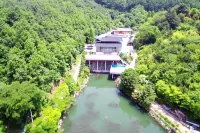 Jecheon Tourist Farm Hanok Stay - مسبح