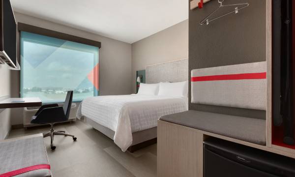 avid hotel Perry-National Fairground Area by IHG