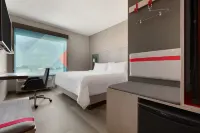 Avid Hotel Perry-National Fairground Area