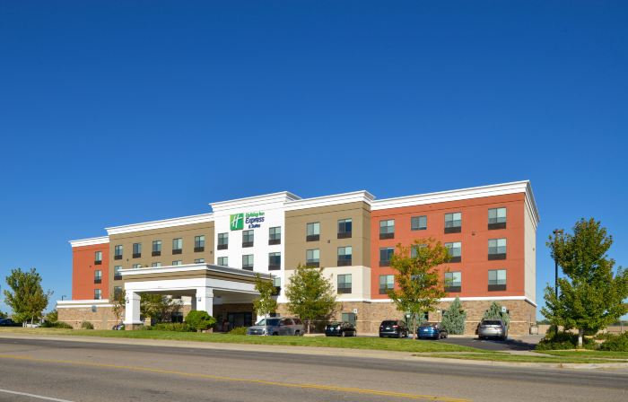 Holiday Inn Express & Suites PUEBLO NORTH by IHG