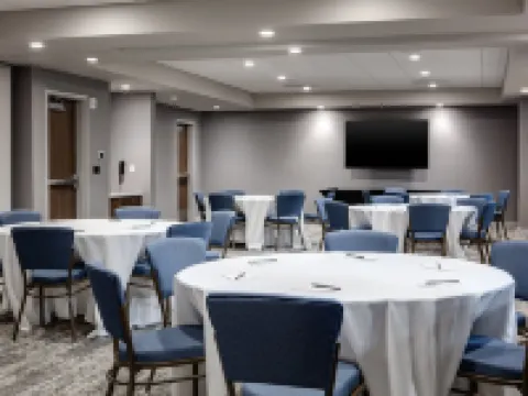 Staybridge Suites IOWA CITY - CORALVILLE by IHG 科拉爾維爾酒店