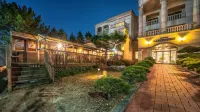 Yangyang Golden Bay Pension