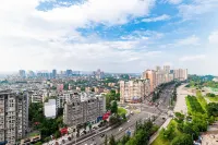 YOYO Homestay (Zigong Nanhu International)