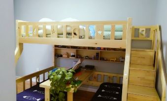 Xinghui Yijia Family Homestay (Navy North Street)
