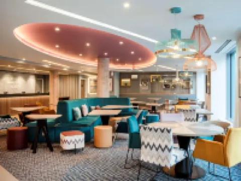 ハンプトン バイ ヒルトン バス シティ バースのホテル