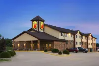 Super 8 by Wyndham Marion Hotels in Marion