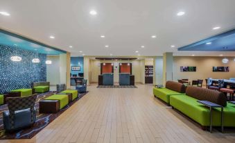 La Quinta Inn & Suites by Wyndham Beeville