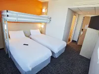 Kyriad Eco Clermont Ferrand Centre Hotel a 