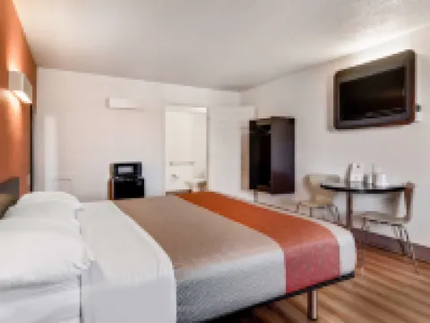 Motel 6 Youngstown, Oh Hotels in Trumbull County