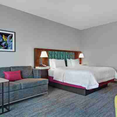 Hampton Inn & Suites by Hilton Middleburg Rooms