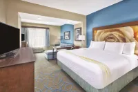 La Quinta Inn & Suites by Wyndham Niagara Falls
