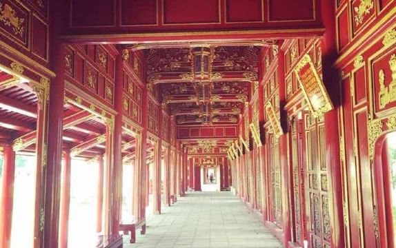 4. 더 타임스 호텔..